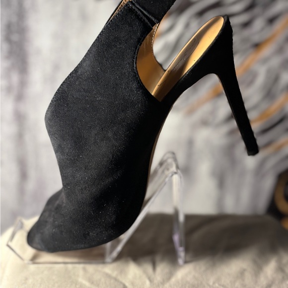 Jessica Simpson Black Peep-Toe Heels - Picture 3 of 7